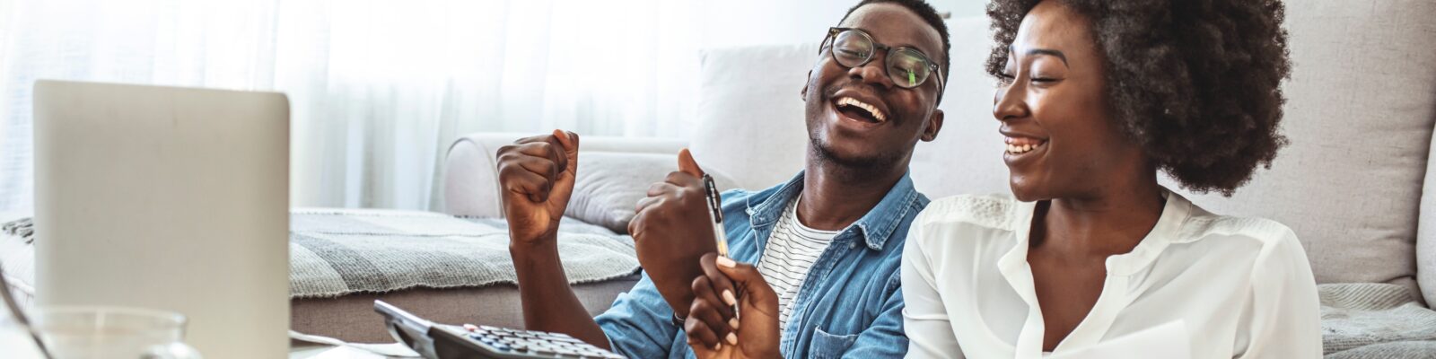 happy-couple-ira-rebates-calculator